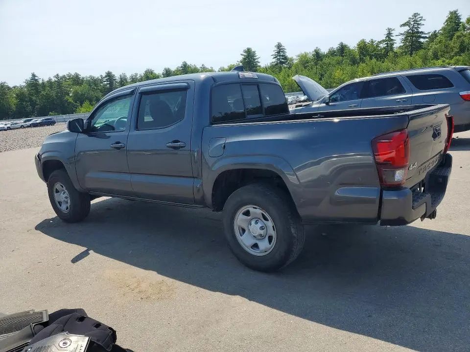 2022 TOYOTA TACOMA SR V6  