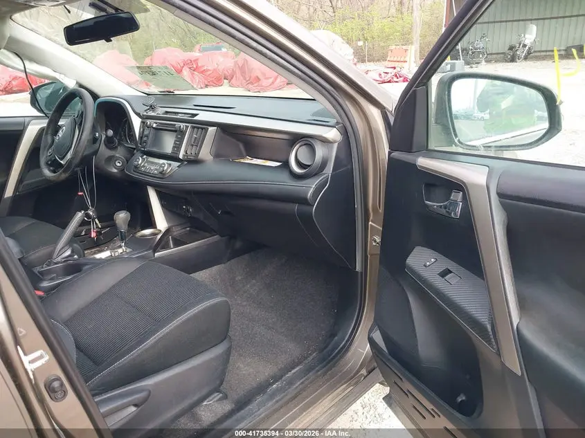 2015 TOYOTA RAV4 XLE