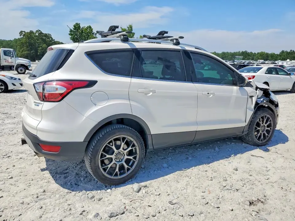 2017 FORD ESCAPE TITANIUM  