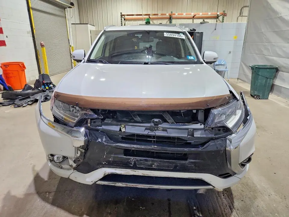 2018 MITSUBISHI OUTLANDER SE  