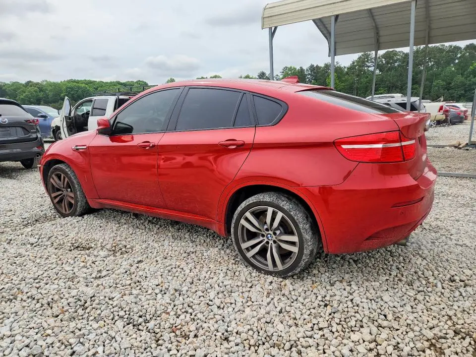 2011 BMW X6 M  