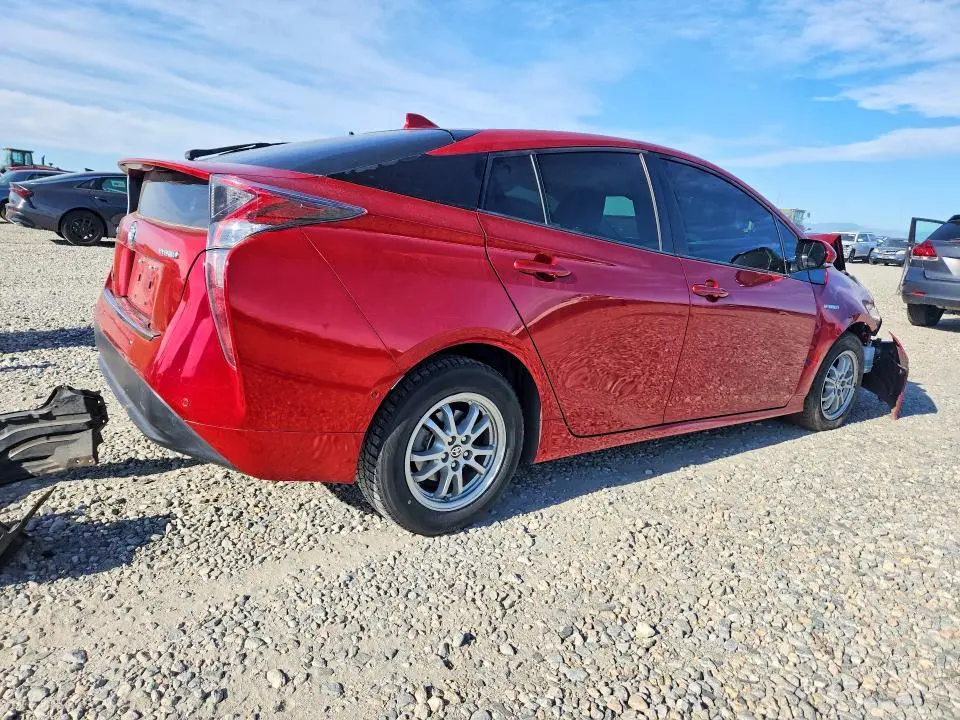 2018 TOYOTA PRIUS THREE  