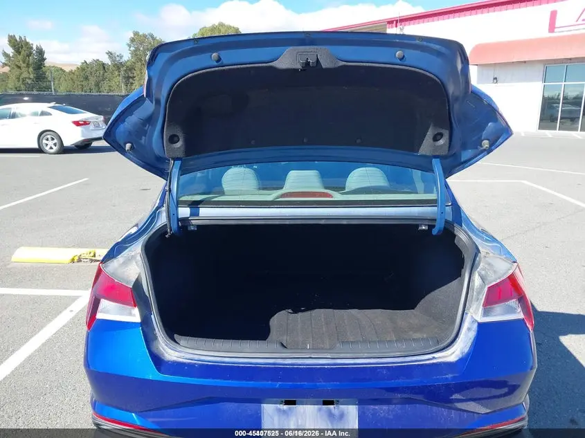 2021 HYUNDAI ELANTRA SE