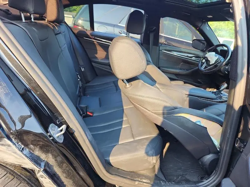 2019 BMW 530 XI  