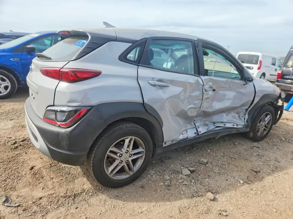 2023 HYUNDAI KONA SE  