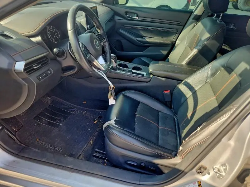 2019 NISSAN ALTIMA SR  