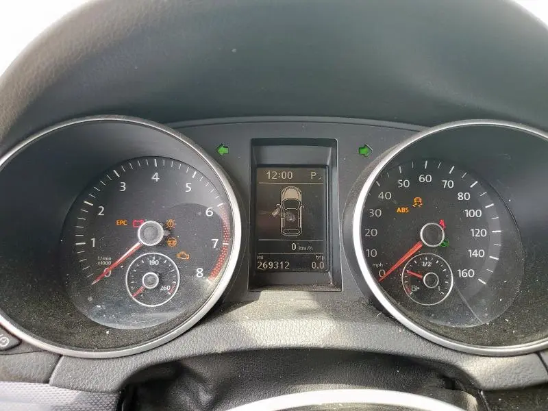 2013 VOLKSWAGEN JETTA S  