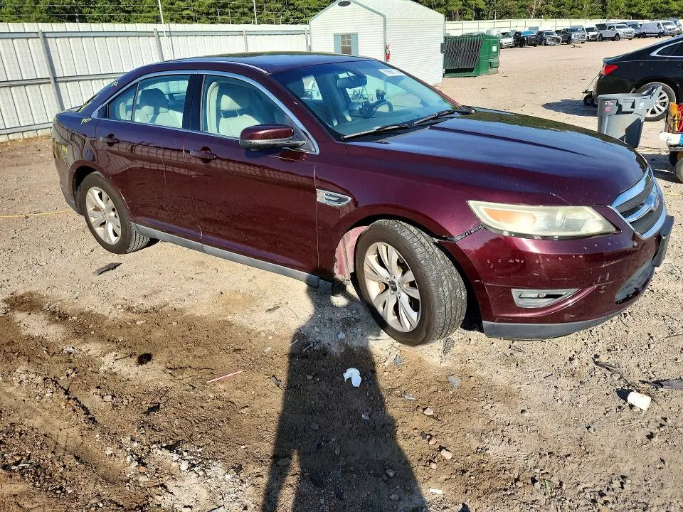 2011 FORD TAURUS SEL  
