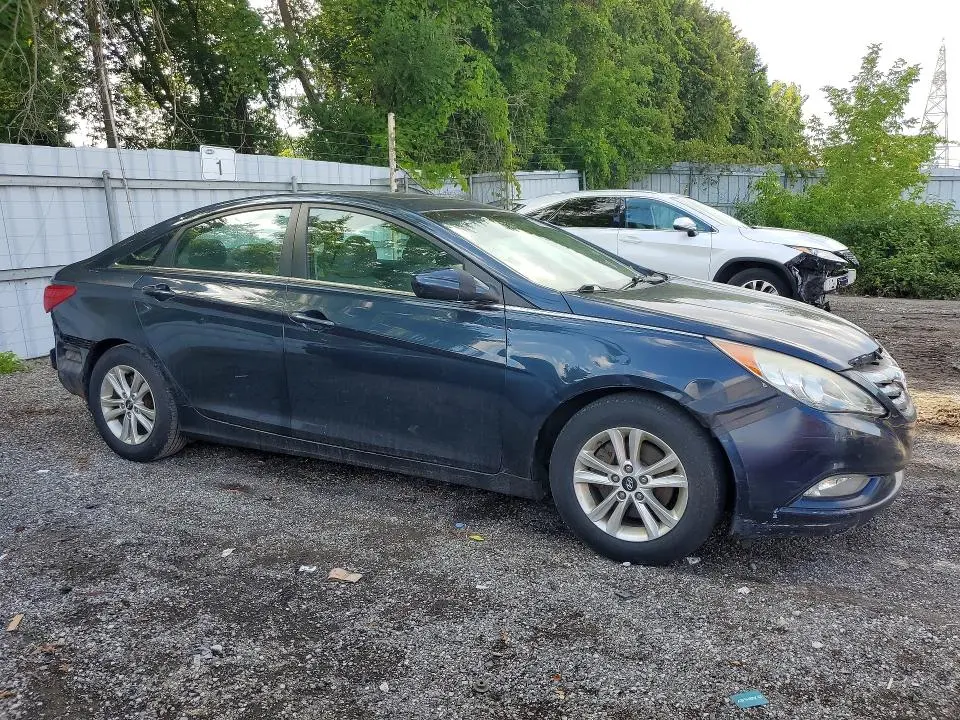 2011 HYUNDAI SONATA GLS  