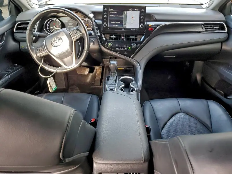 2022 TOYOTA CAMRY XLE  