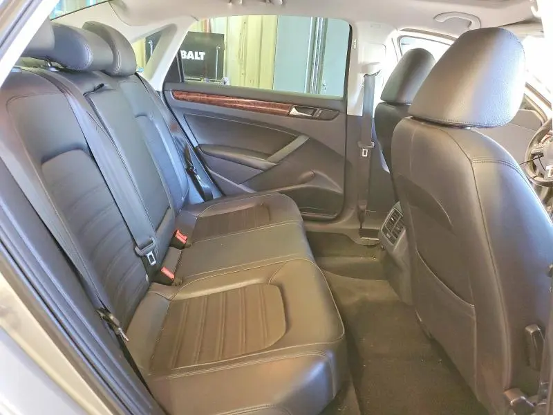 2013 VOLKSWAGEN PASSAT SEL  