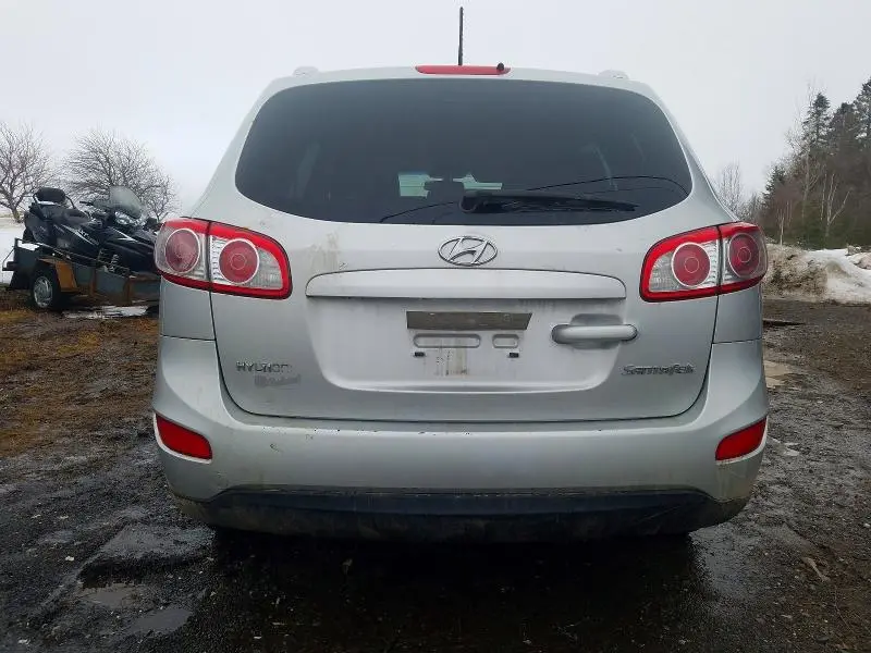 2011 HYUNDAI SANTA FE GLS  