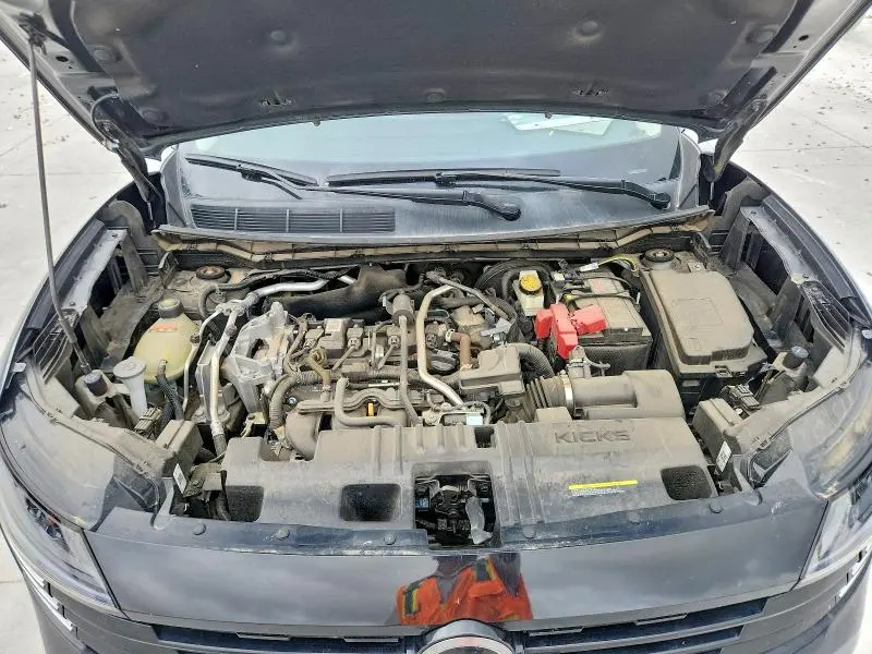 2025 NISSAN KICKS SV  