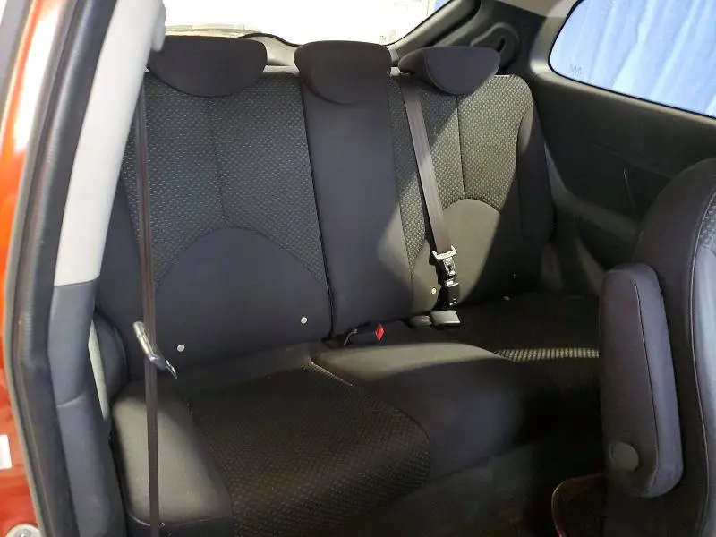 2010 HYUNDAI ACCENT GS  