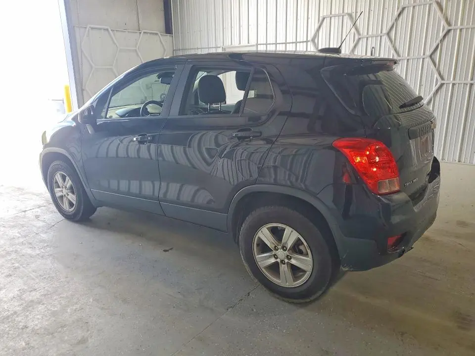 2022 CHEVROLET TRAX LS  