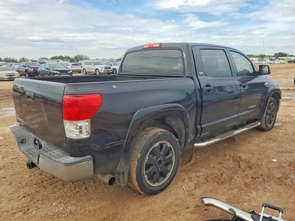 2010 TOYOTA TUNDRA CREWMAX SR5  