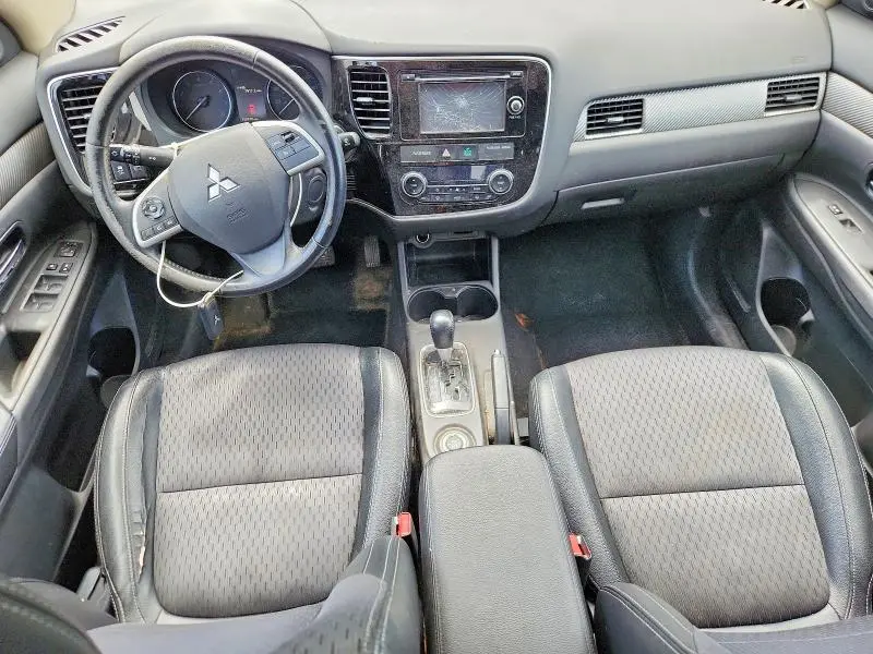 2015 MITSUBISHI OUTLANDER SE  