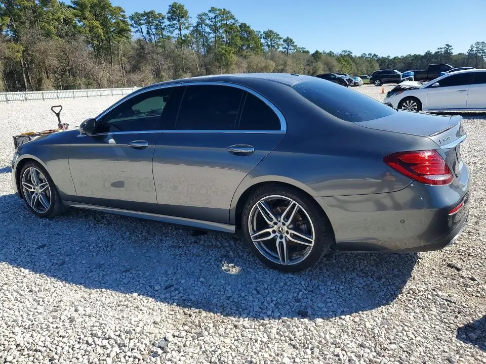 2019 MERCEDES-BENZ E 300  
