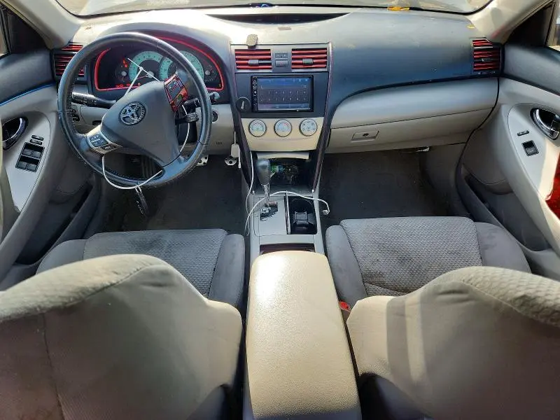 2010 TOYOTA CAMRY LE  