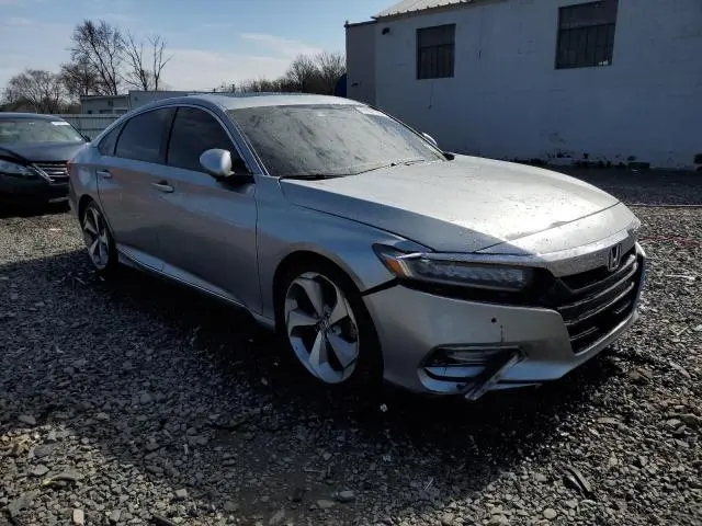 2019 HONDA ACCORD TOURING  