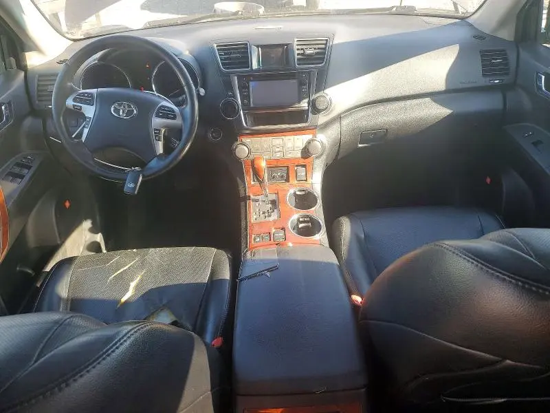 2013 TOYOTA HIGHLANDER LIMITED  