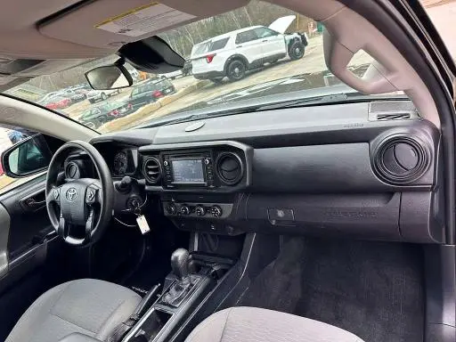 2019 TOYOTA TACOMA SR  