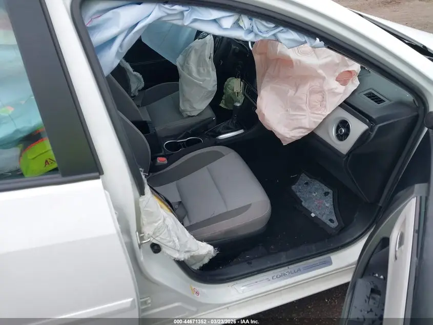 2018 TOYOTA COROLLA LE