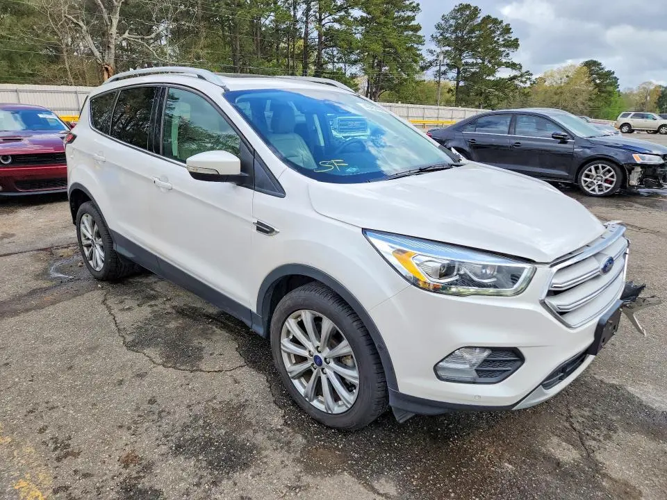 2018 FORD ESCAPE TITANIUM  