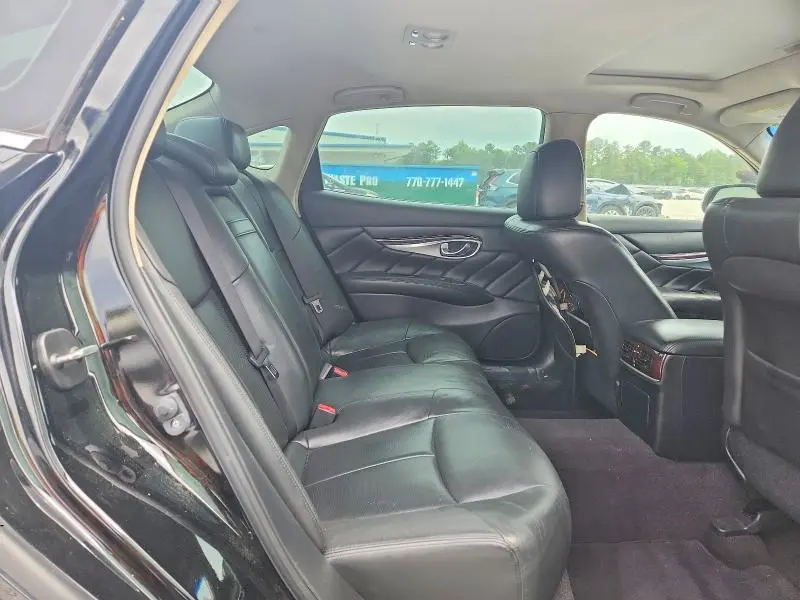 2016 INFINITI Q70L 3.7  