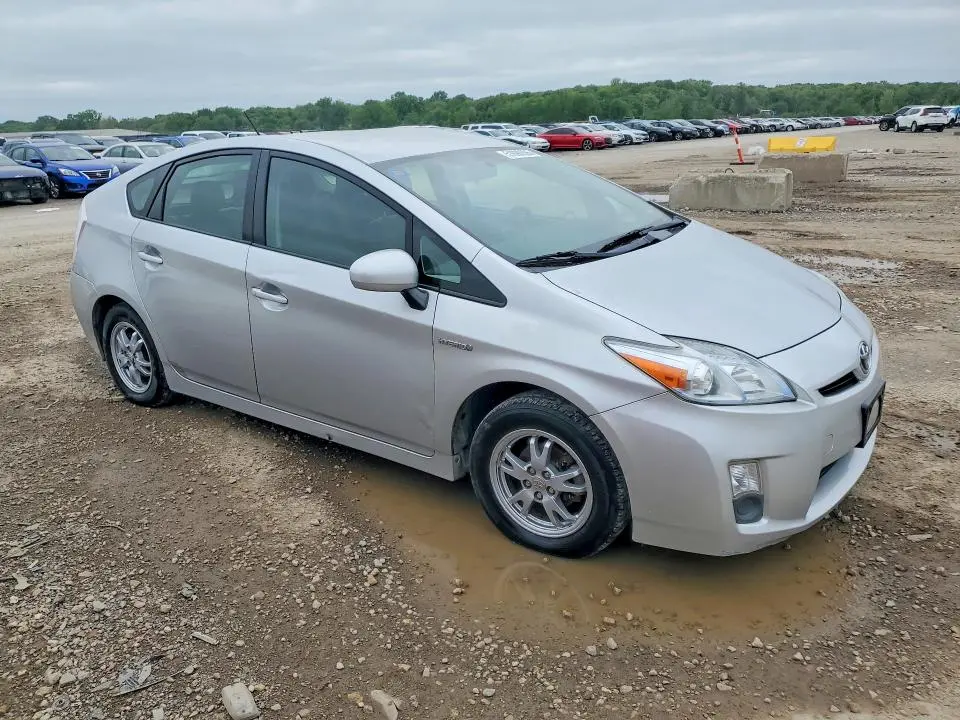 2010 TOYOTA PRIUS II  
