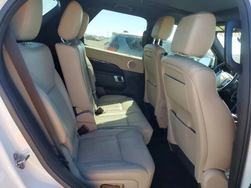 2020 LAND ROVER DISCOVERY SE  