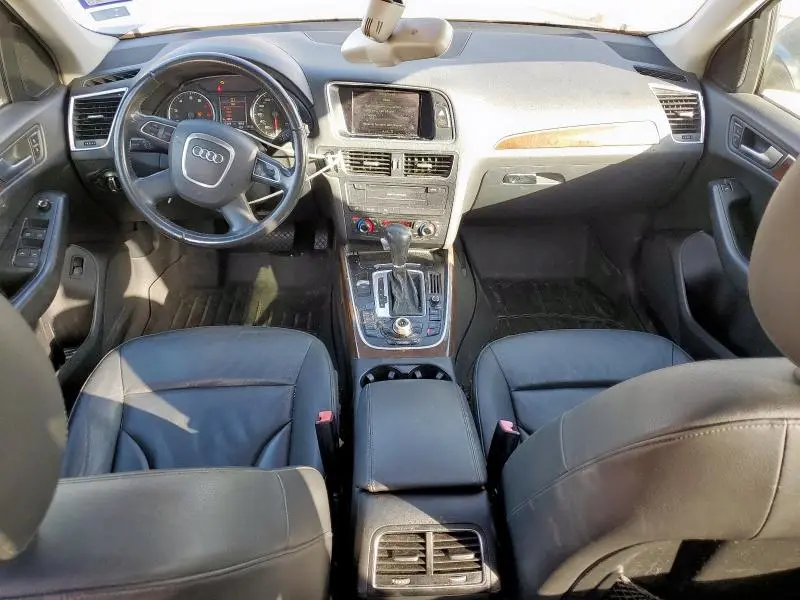 2010 AUDI Q5 PREMIUM PLUS  