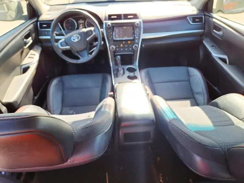 2015 TOYOTA CAMRY SE  