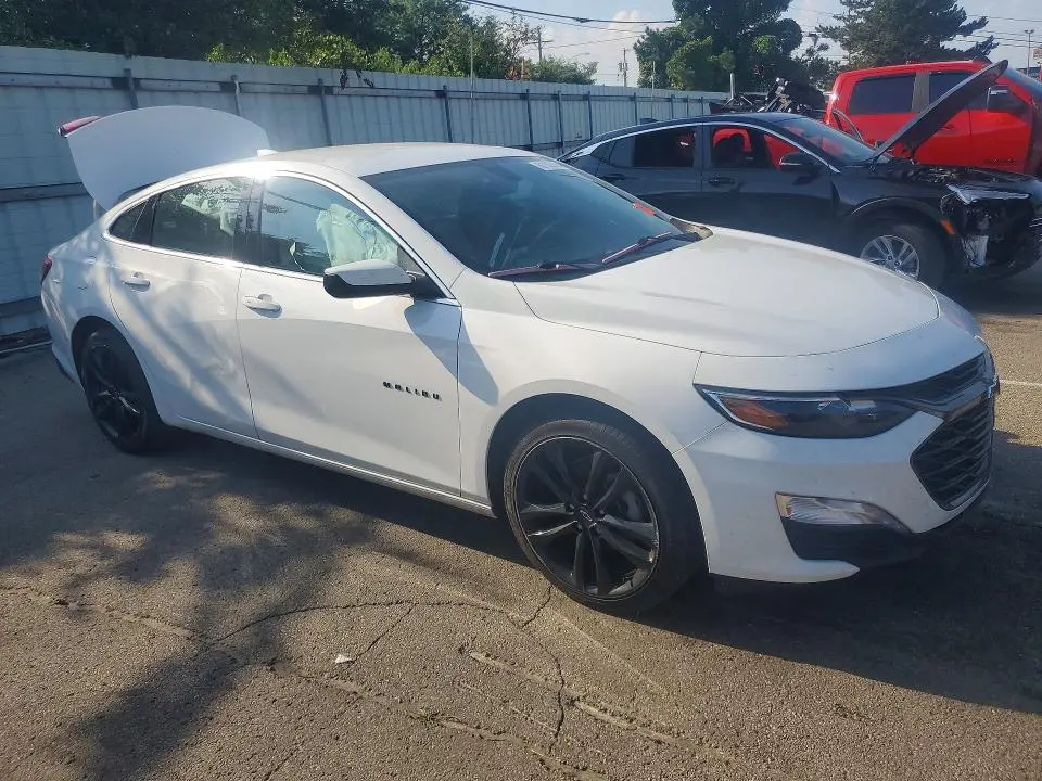 2022 CHEVROLET MALIBU LT  
