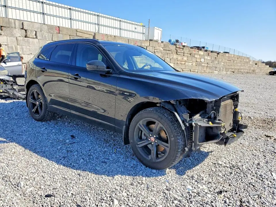 2019 JAGUAR F-PACE R - SPORT  