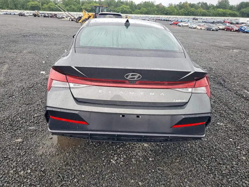 2025 HYUNDAI ELANTRA LIMITED  
