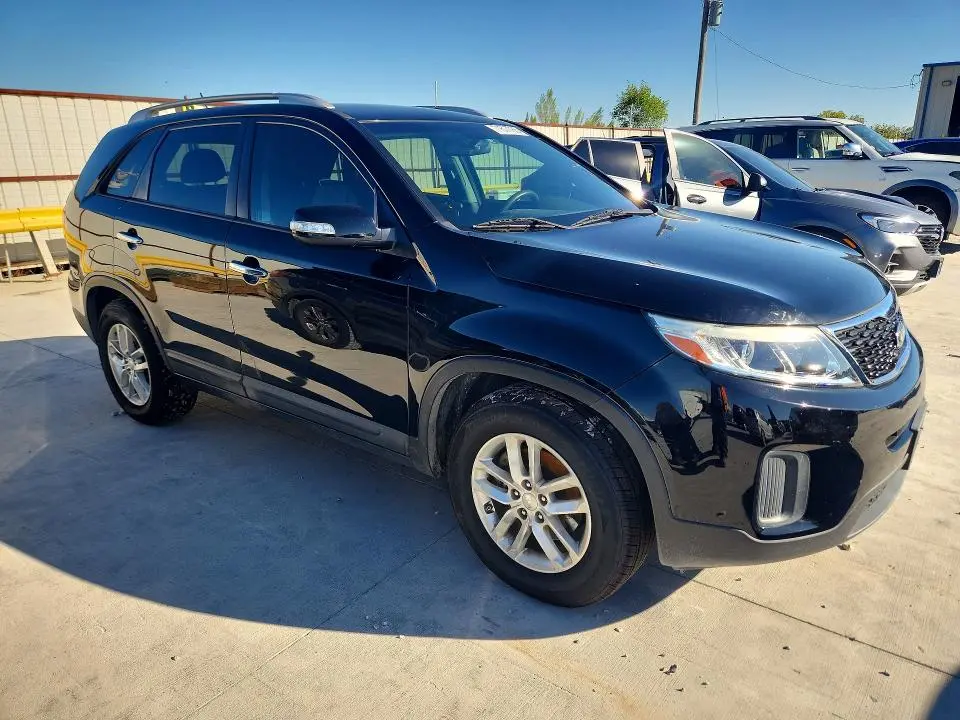 2015 KIA SORENTO LX  