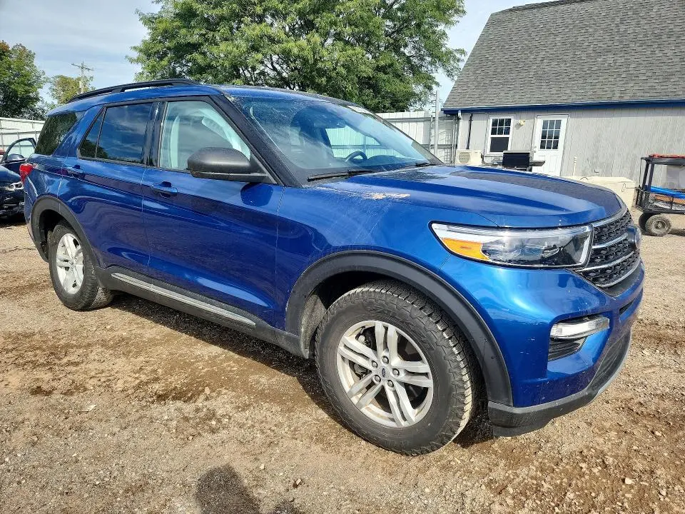 2021 FORD EXPLORER XLT  