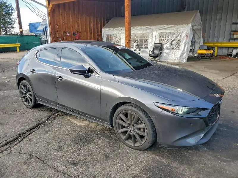 2021 MAZDA 3 PREMIUM  