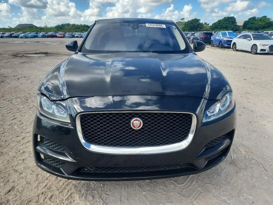 2020 JAGUAR F-PACE PRESTIGE  