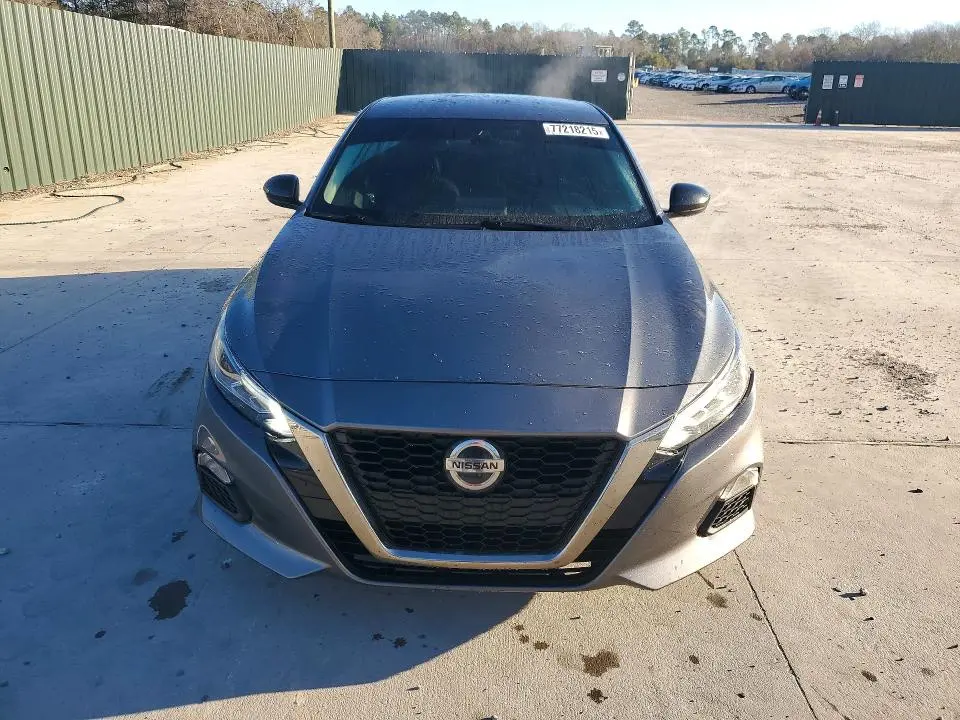 2021 NISSAN ALTIMA 2.5 SR  