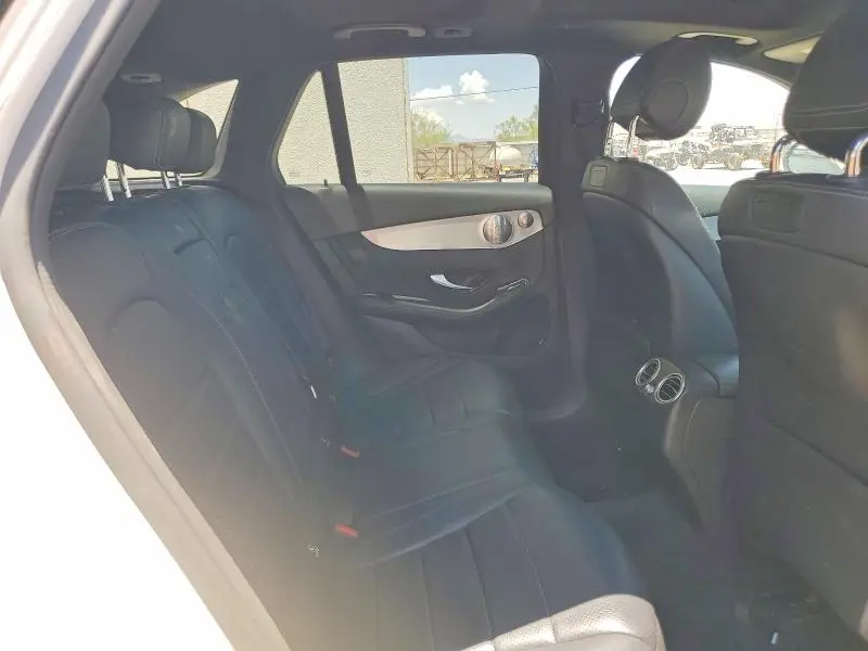 2019 MERCEDES-BENZ GLC 300  
