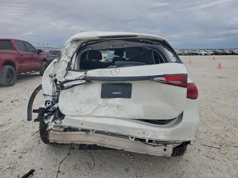 2024 MERCEDES-BENZ GLC 300  