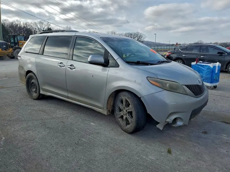 2015 TOYOTA SIENNA SPORT  