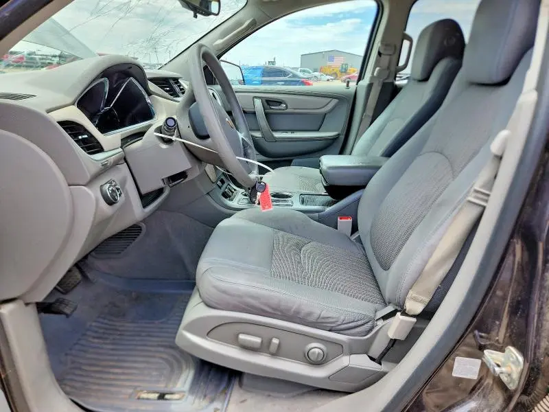 2017 CHEVROLET TRAVERSE LS  