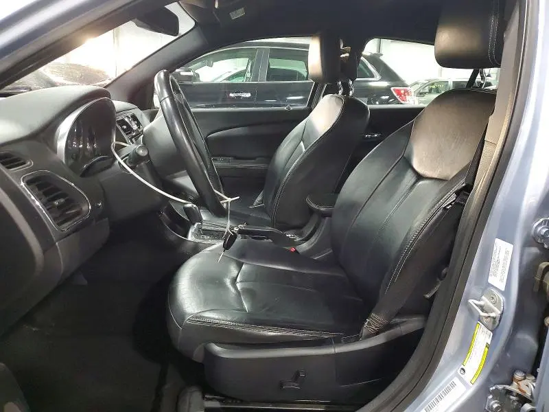 2012 CHRYSLER 200 LIMITED  