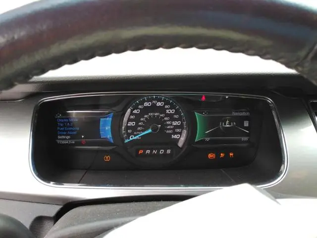 2015 FORD TAURUS SEL  
