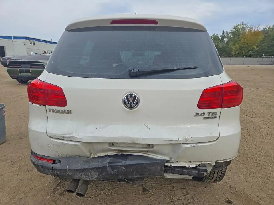 2013 VOLKSWAGEN TIGUAN   