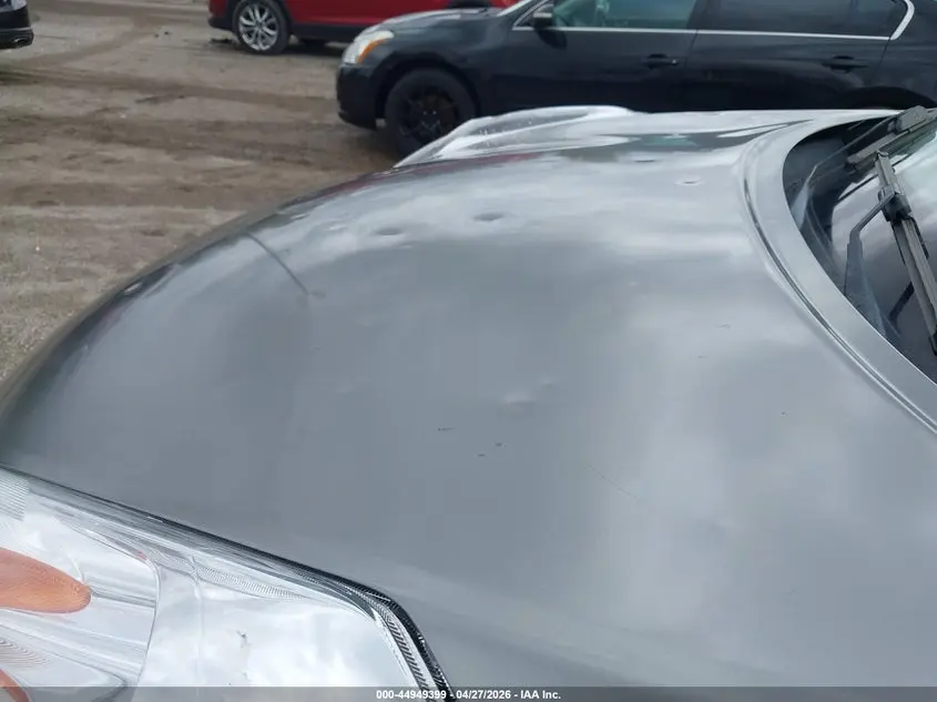 2011 NISSAN JUKE SL