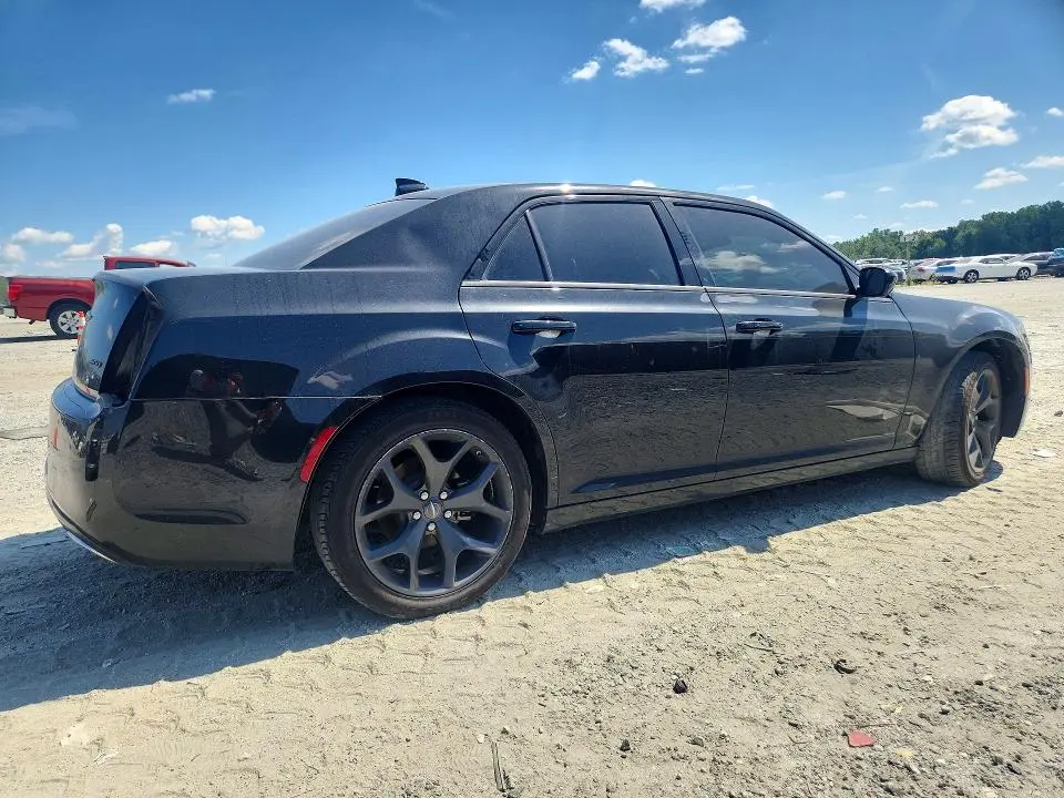 2023 CHRYSLER 300 TOURING  